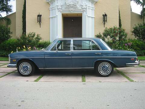 1970 Mercedes-Benz 300SEL 6.3 blue