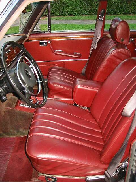 1970 Mercedes-Benz 300SEL 6.3 blue