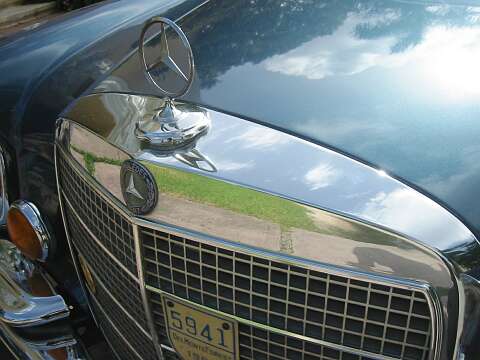 1970 Mercedes-Benz 300SEL 6.3 blue